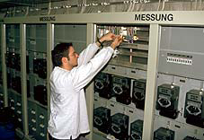 Elektroanlagenmonteur/in